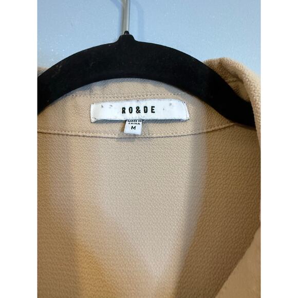 Ro & De Taupe Longline Button-Down Blouse Size M - Picture 3 of 5